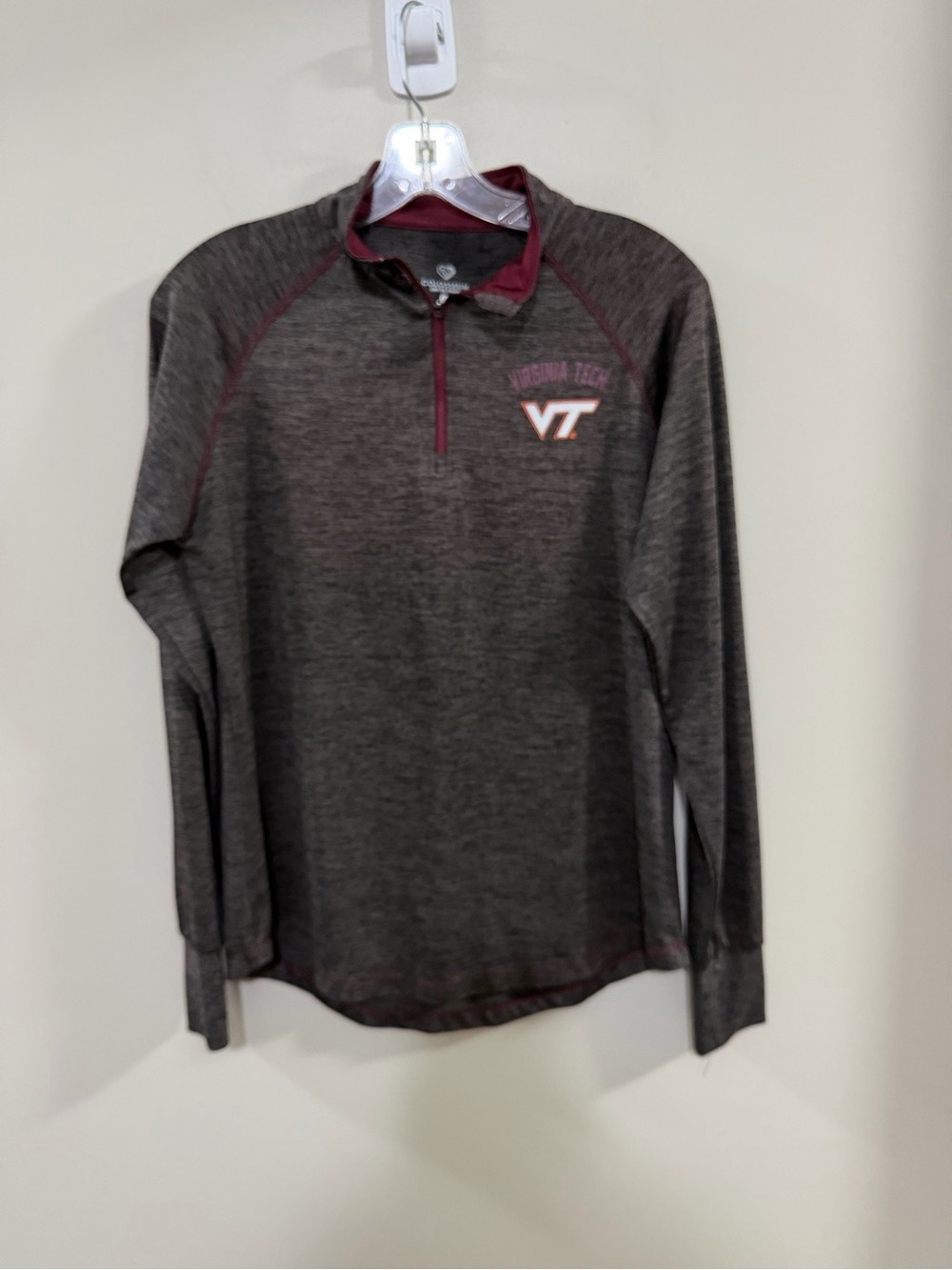 Women's Colosseum Virginia Tech Maroon and Gray Quarter-Zip Pullover. Size L